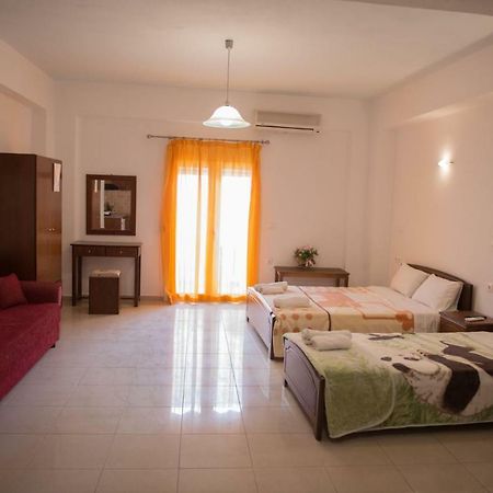 Ferienwohnung Lybian Sea Kalamaki  Exterior foto