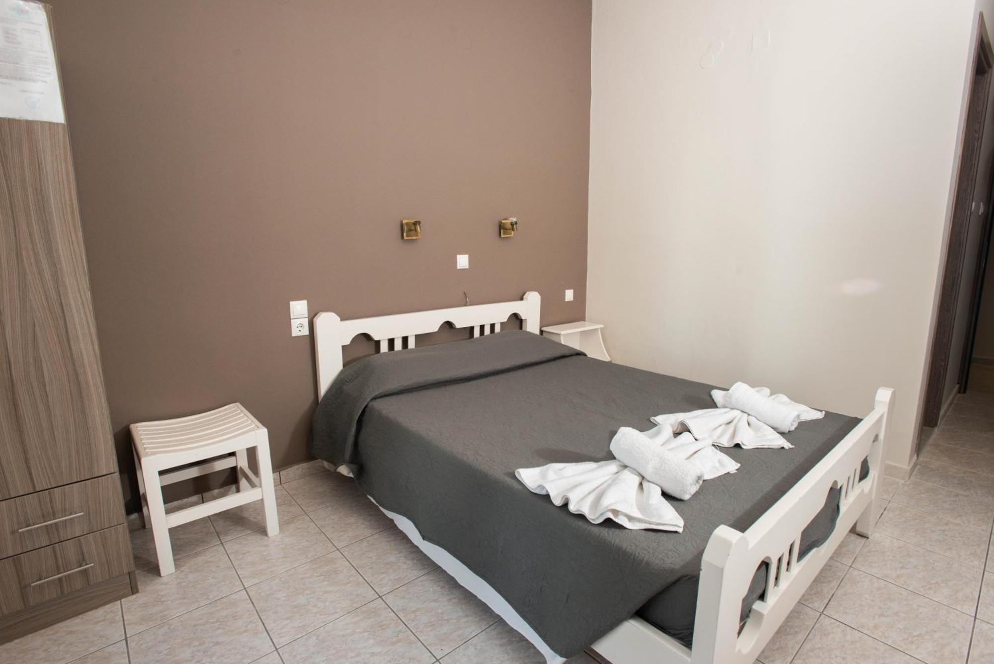 Ferienwohnung Lybian Sea Kalamaki  Exterior foto