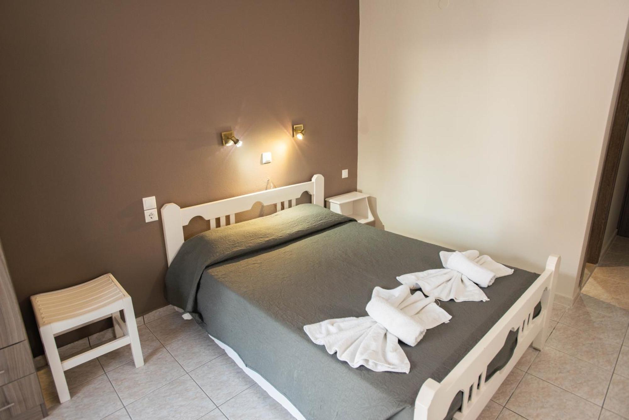 Ferienwohnung Lybian Sea Kalamaki  Exterior foto