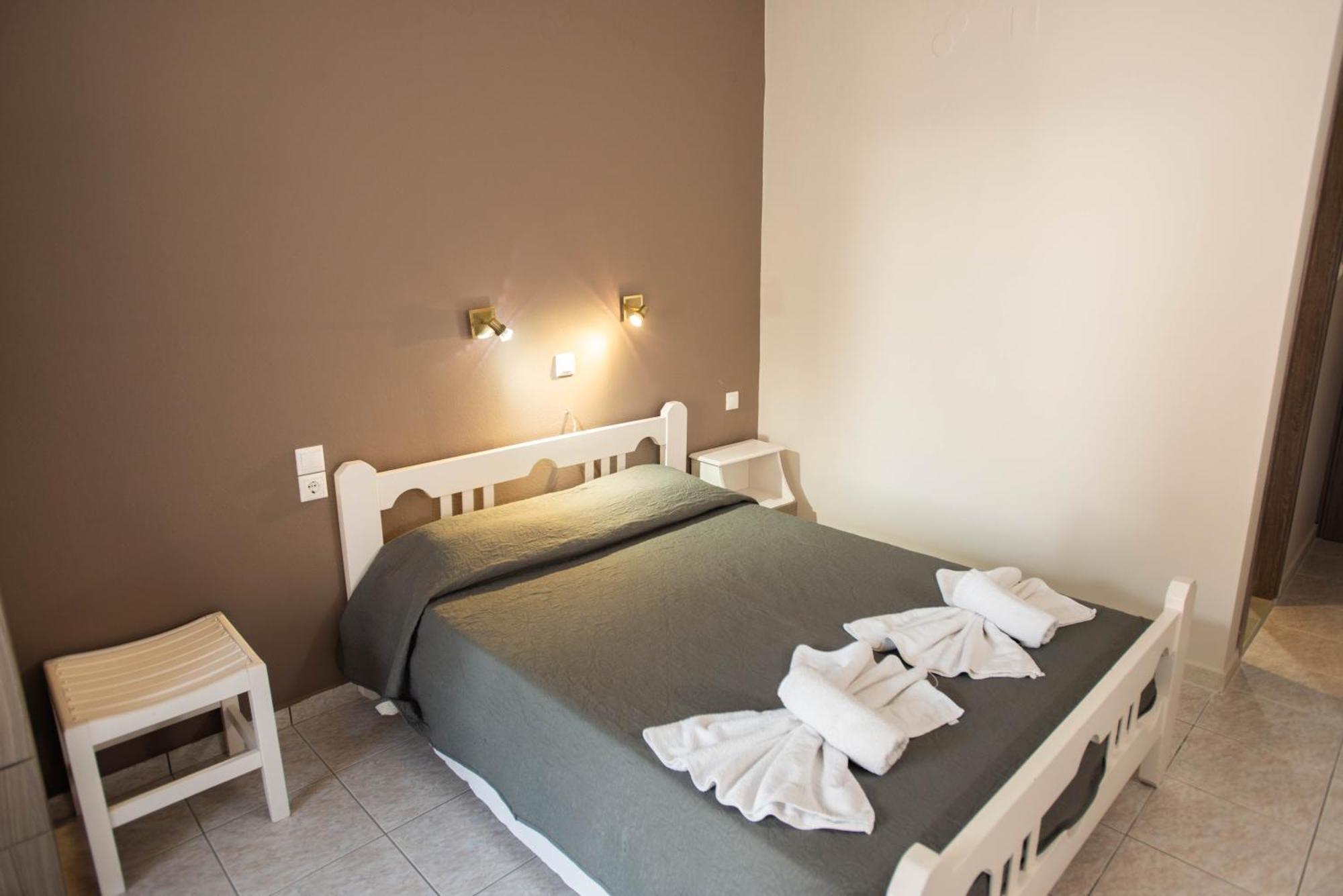 Ferienwohnung Lybian Sea Kalamaki  Exterior foto