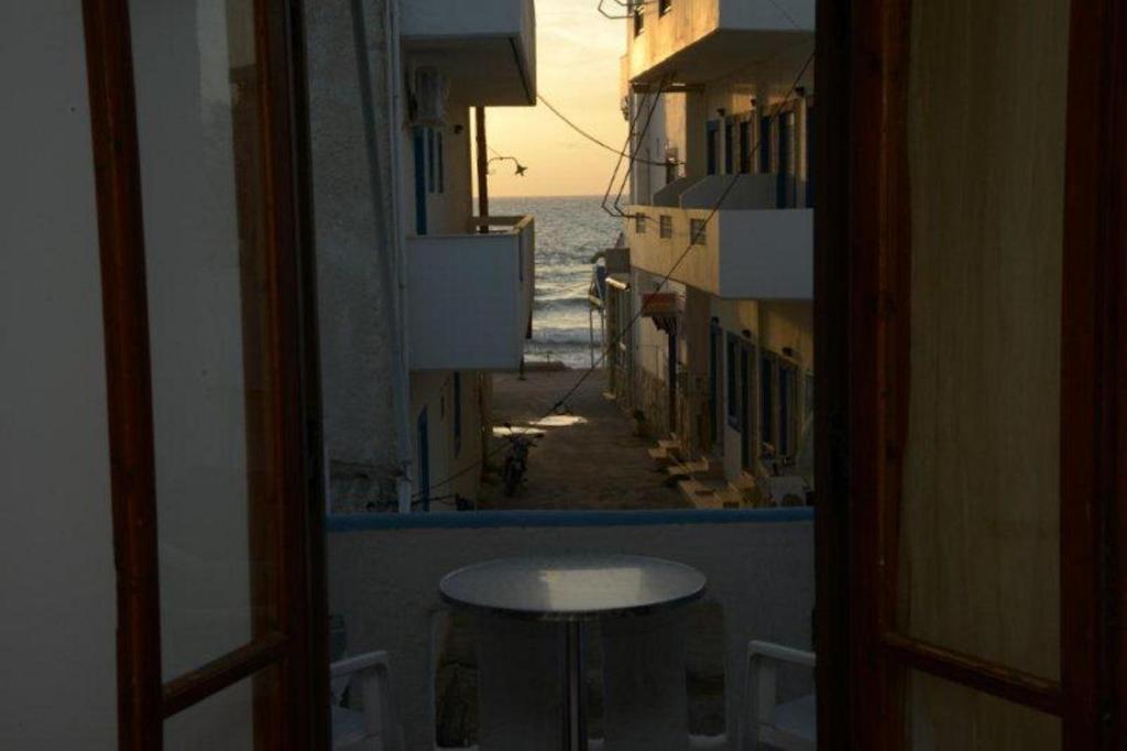 Ferienwohnung Lybian Sea Kalamaki  Exterior foto