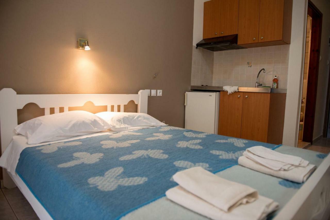 Ferienwohnung Lybian Sea Kalamaki  Exterior foto